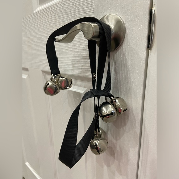 Doggie potty training bells. - Picture 1 of 5